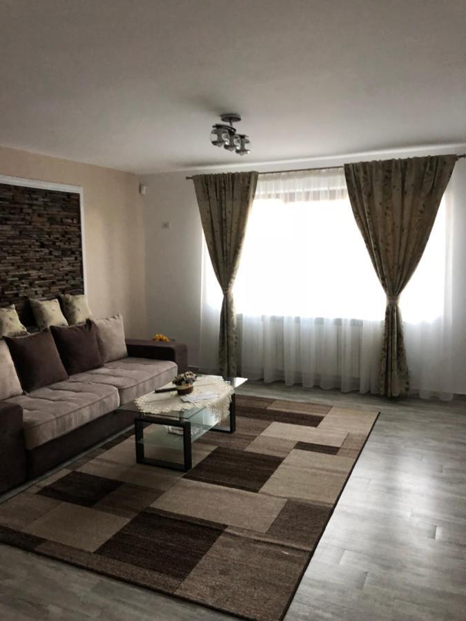 Aleria De Piatra Apart otel Piatra Neamţ Dış mekan fotoğraf