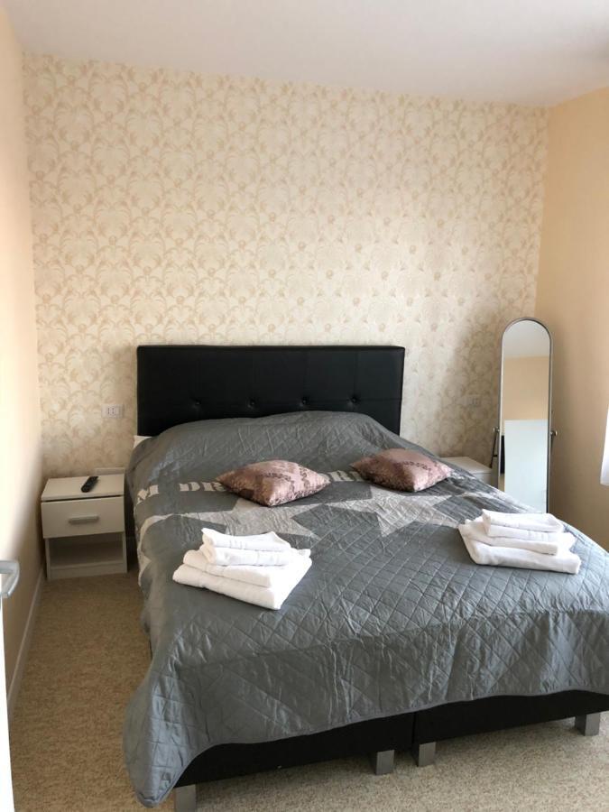 Aleria De Piatra Apart otel Piatra Neamţ Dış mekan fotoğraf